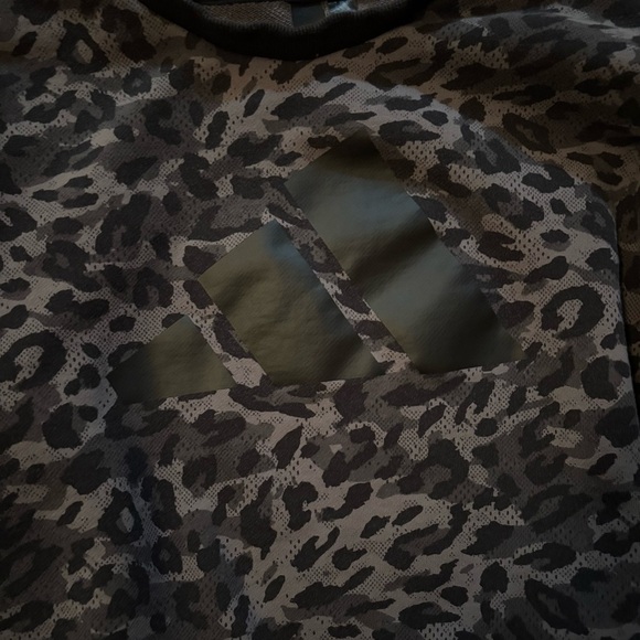 Leopard Print Sweatshirt - Picture 2 of 6